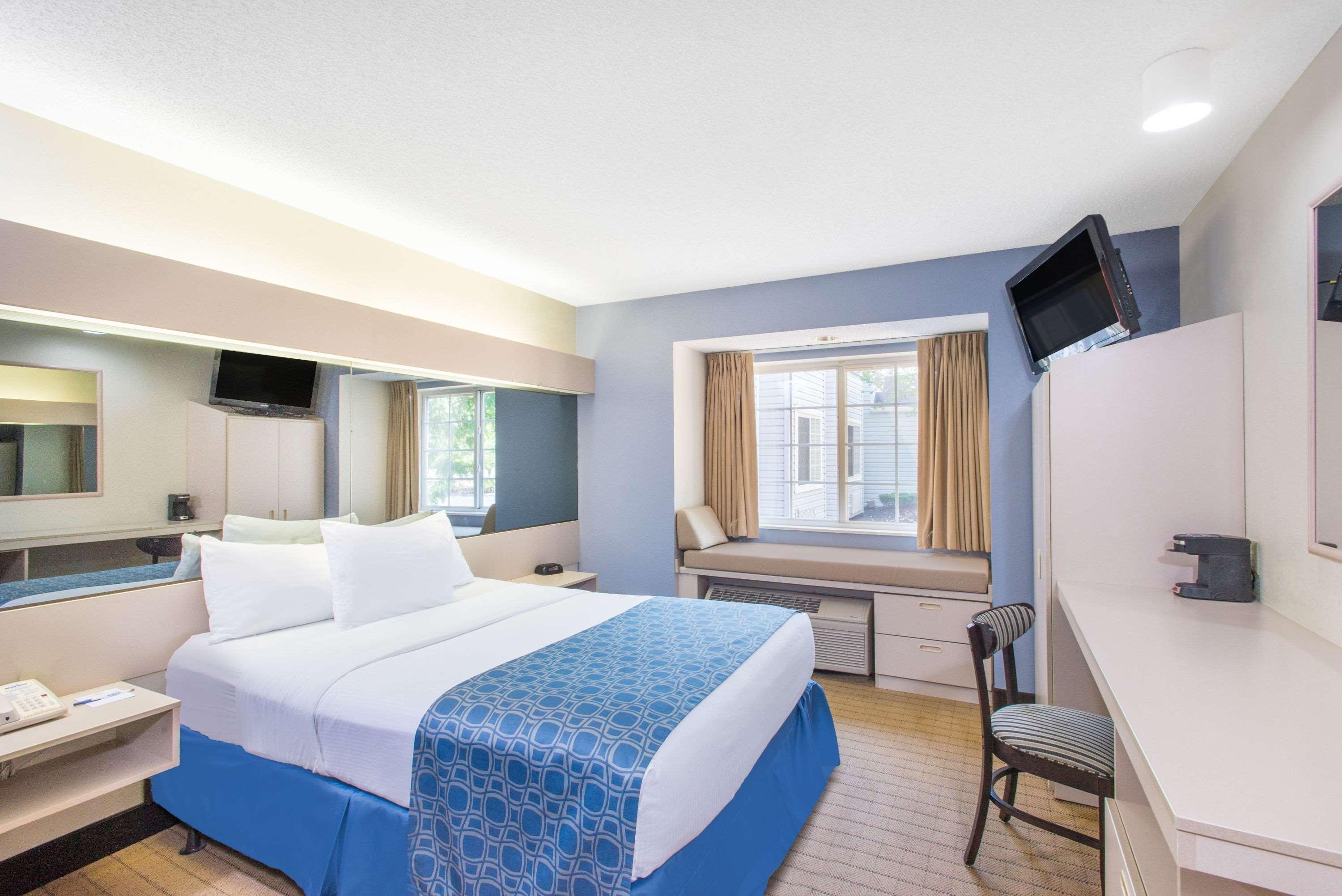 סנקה פולס Microtel Inn & Suites By Wyndham מראה חיצוני תמונה