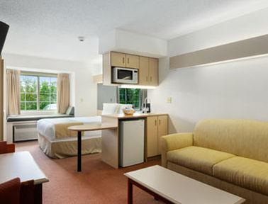סנקה פולס Microtel Inn & Suites By Wyndham חדר תמונה